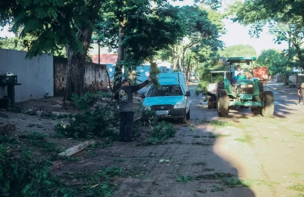 Prefeitura de São Jorge do Patrocínio divulga nota sobre limpeza das ruas após temporal