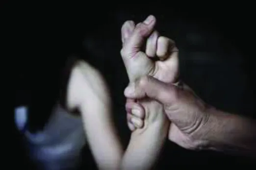 Jovem é detido por violência doméstica no Centro de Altônia