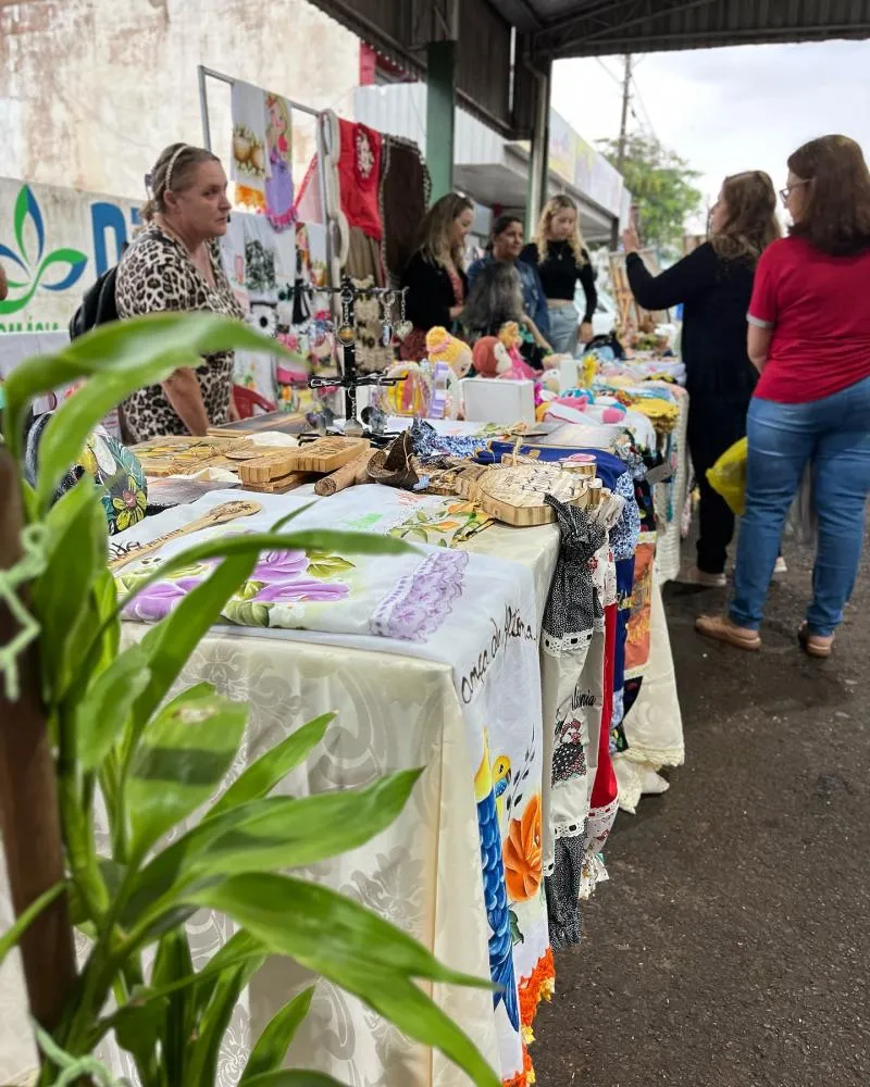 1ª Feira do Artesanato de Altônia: Um Sucesso de Cultura e Tradição