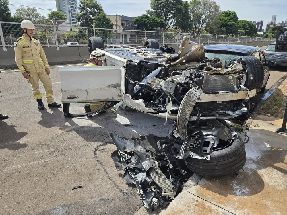 Funcionário de auto elétrica sofre acidente impressionante com BMW