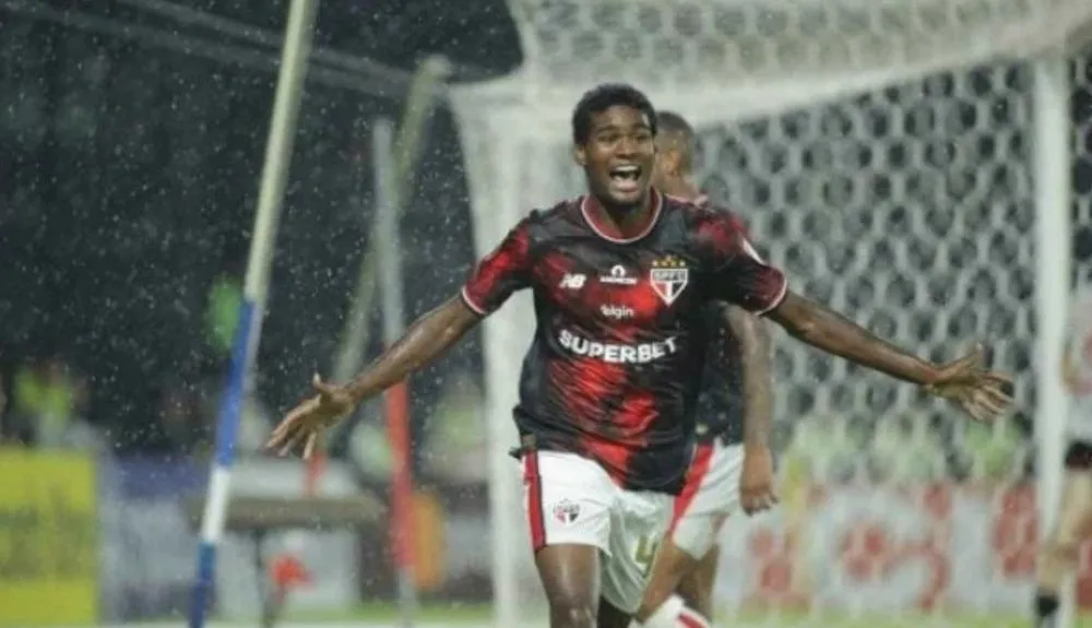  São Paulo vence Libertad no Paraguai e assume liderança do grupo na Libertadores