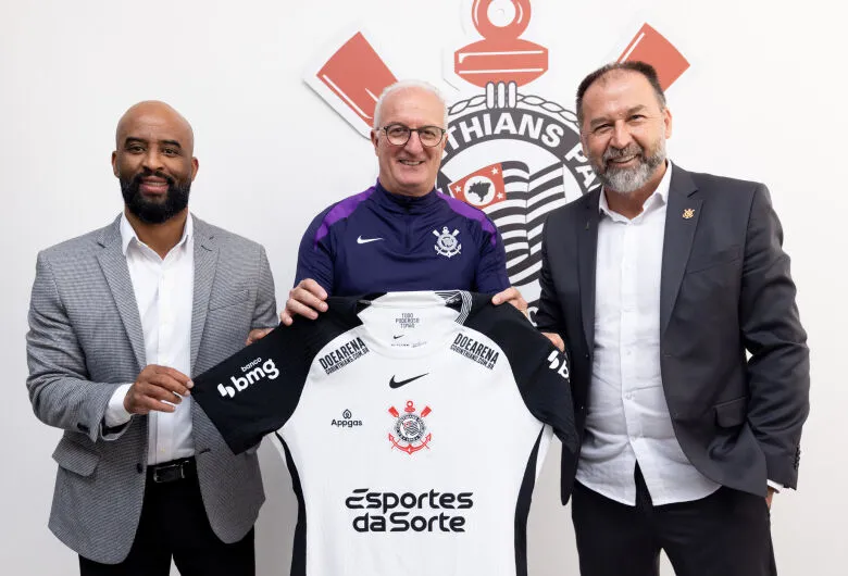Após goleada no Maracanã, Corinthians oficializa Dorival Jr como técnico