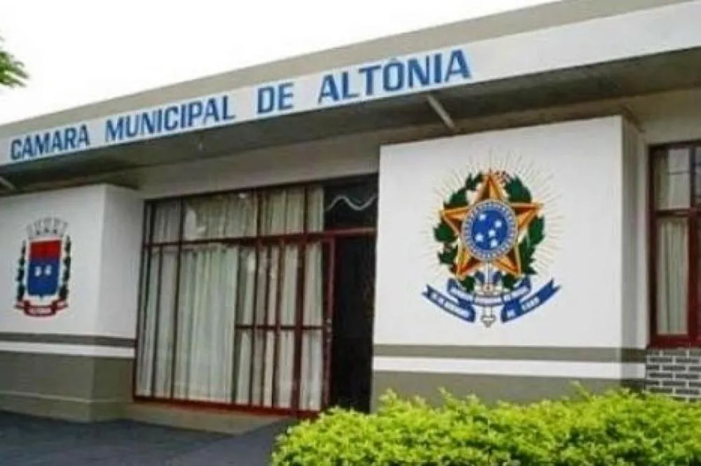 Vereadores Aguivanildo Ventrameli e Humberto Rodrigues propõem três projetos de lei em valorização à fé cristã em Altônia