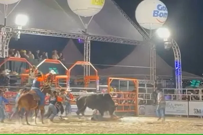Peão é arrastado por touro e fica ferido durante rodeio de Hortolândia; veja o vídeo