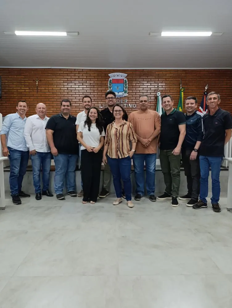 Prefeito Diego Pergo participa de última sessão da Câmara antes do recesso e faz balanço das ações e investimentos em Altônia