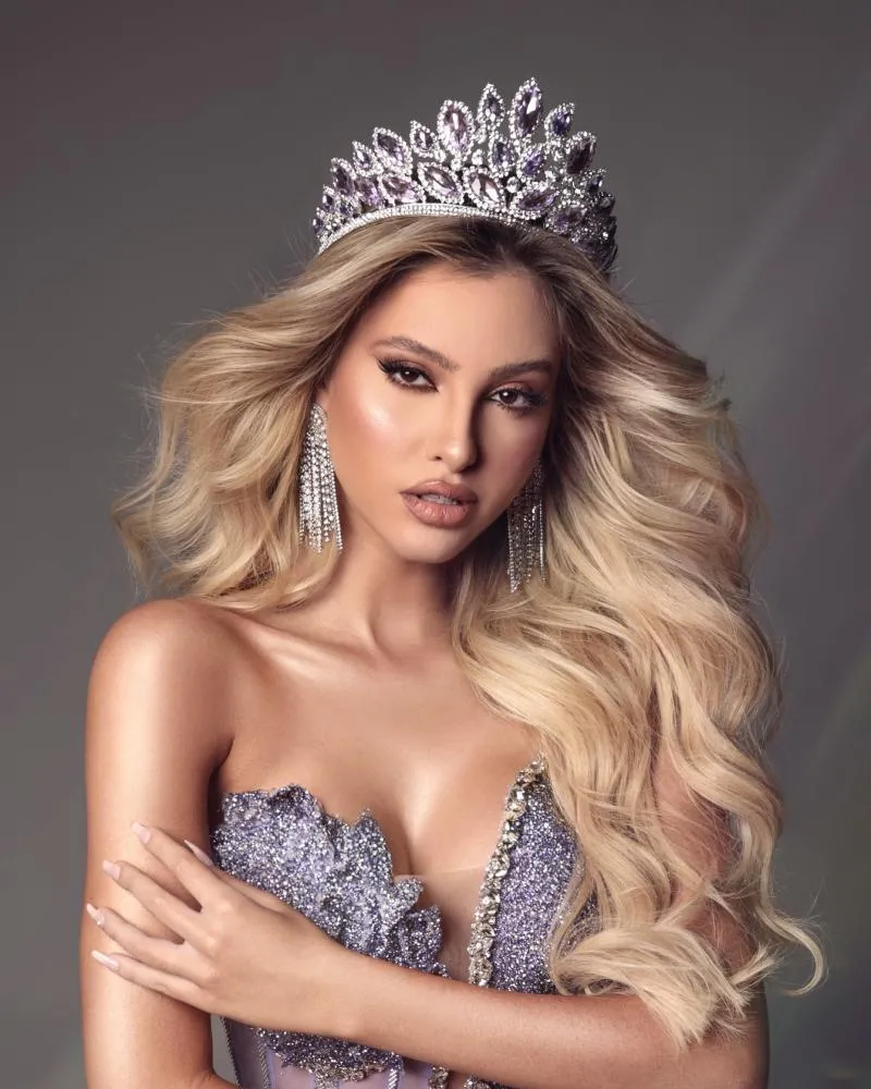 Maria Eugênia embarca para representar o Brasil no Miss Teen Charm International, na Colômbia
