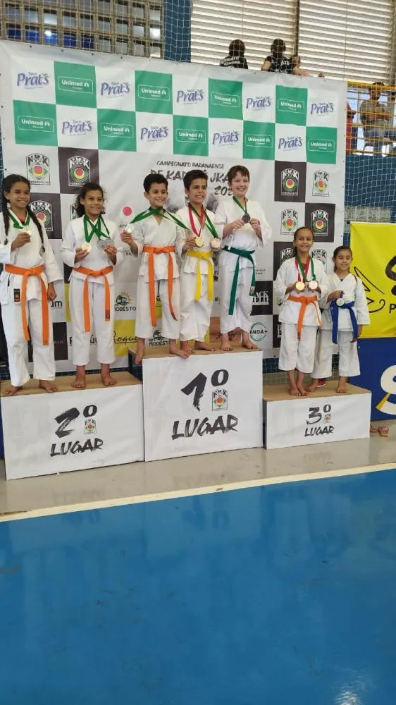 Atletas de Altônia conquistam 12 medalhas no Campeonato Paranaense de Karatê JKA