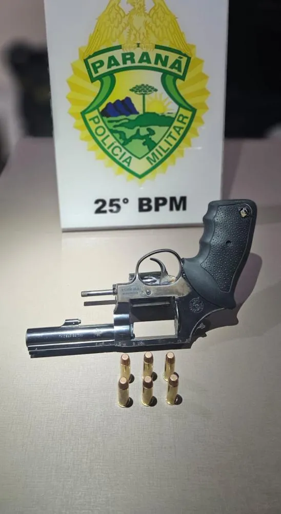 Homem é preso em Pérola por porte ilegal de arma após perseguição policial